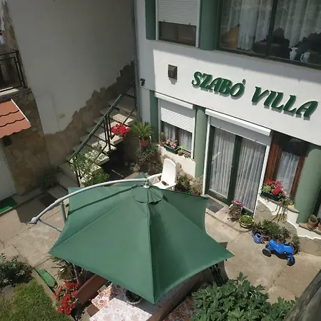 Szabo Apartment *